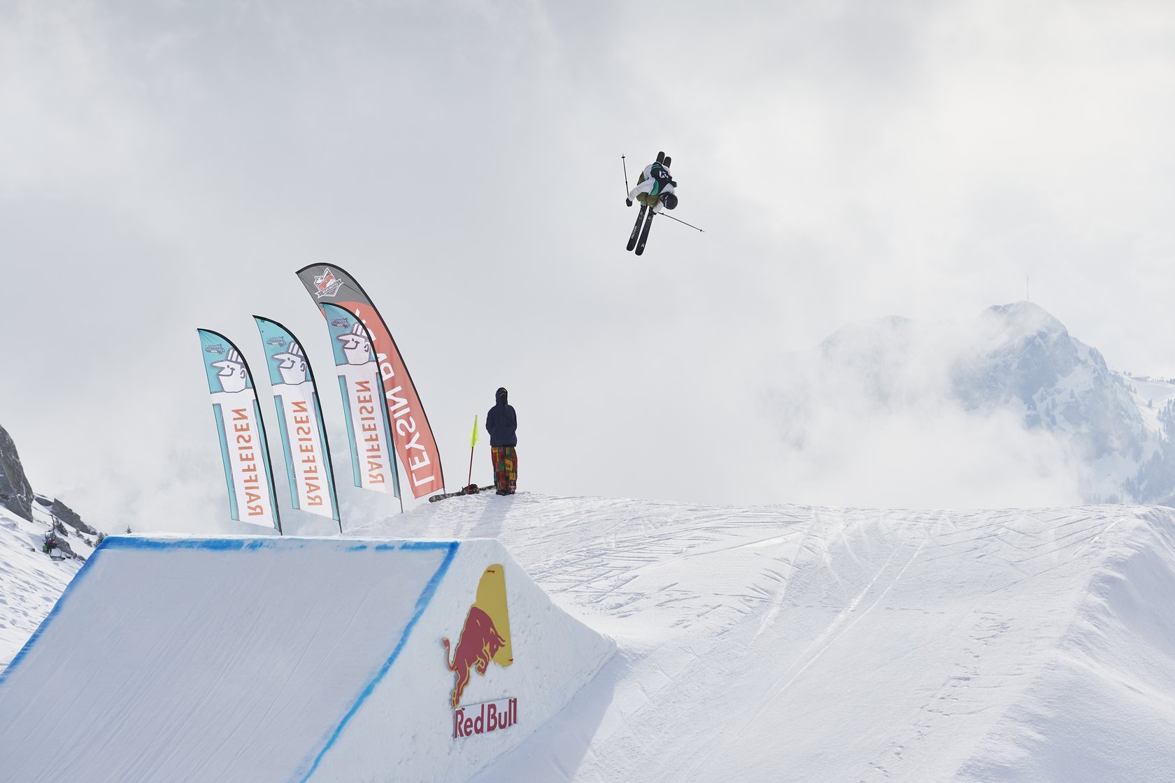 Viertägige FreestyleAction in Leysin Swiss Ski