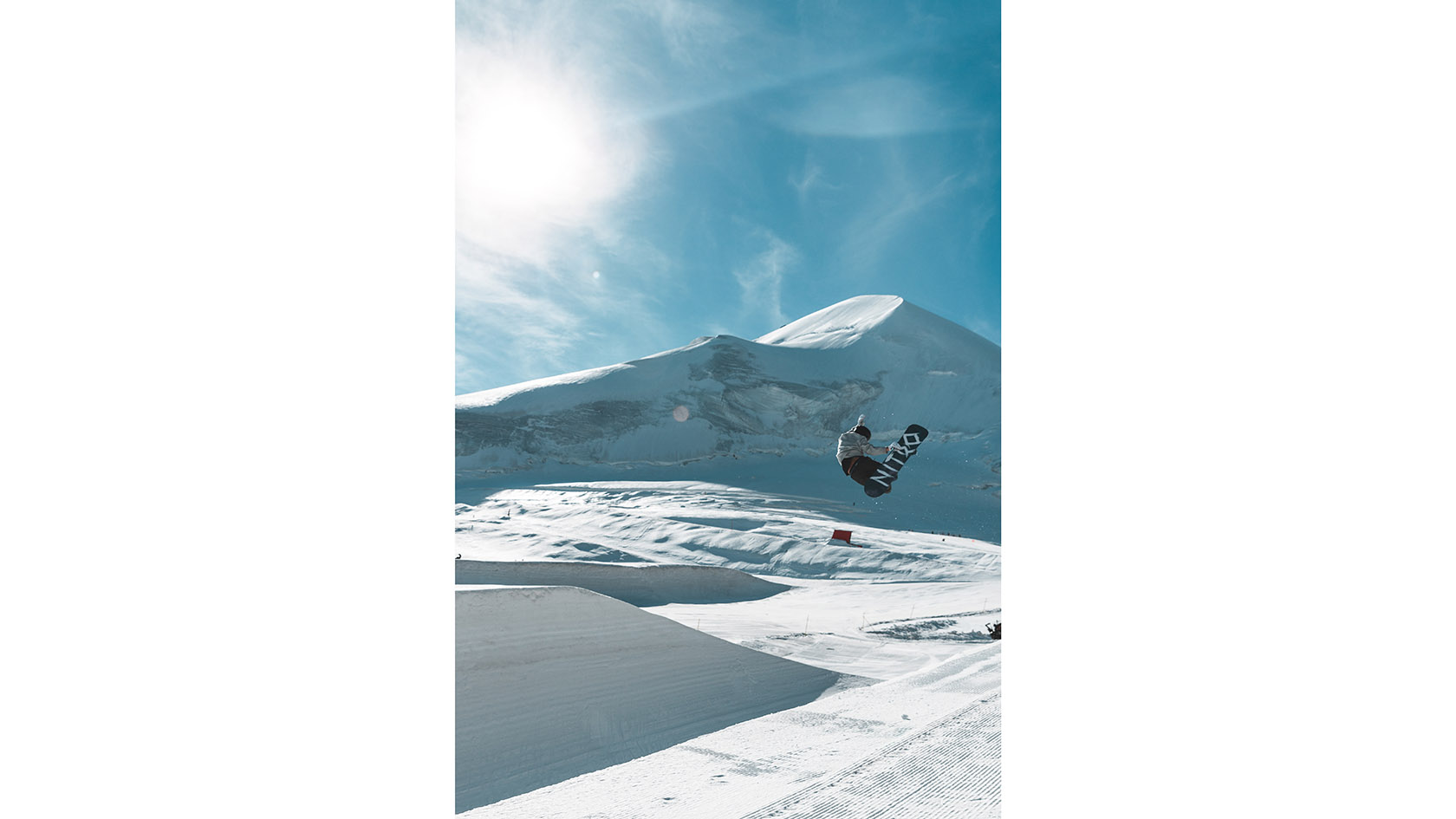 Mit dem Snowboard Freestyle Team in der Halfpipe von SaasFee